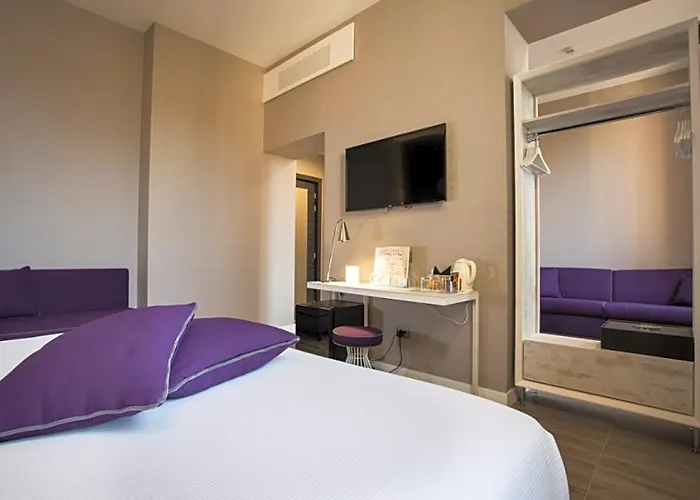 The Guardian Otel Roma